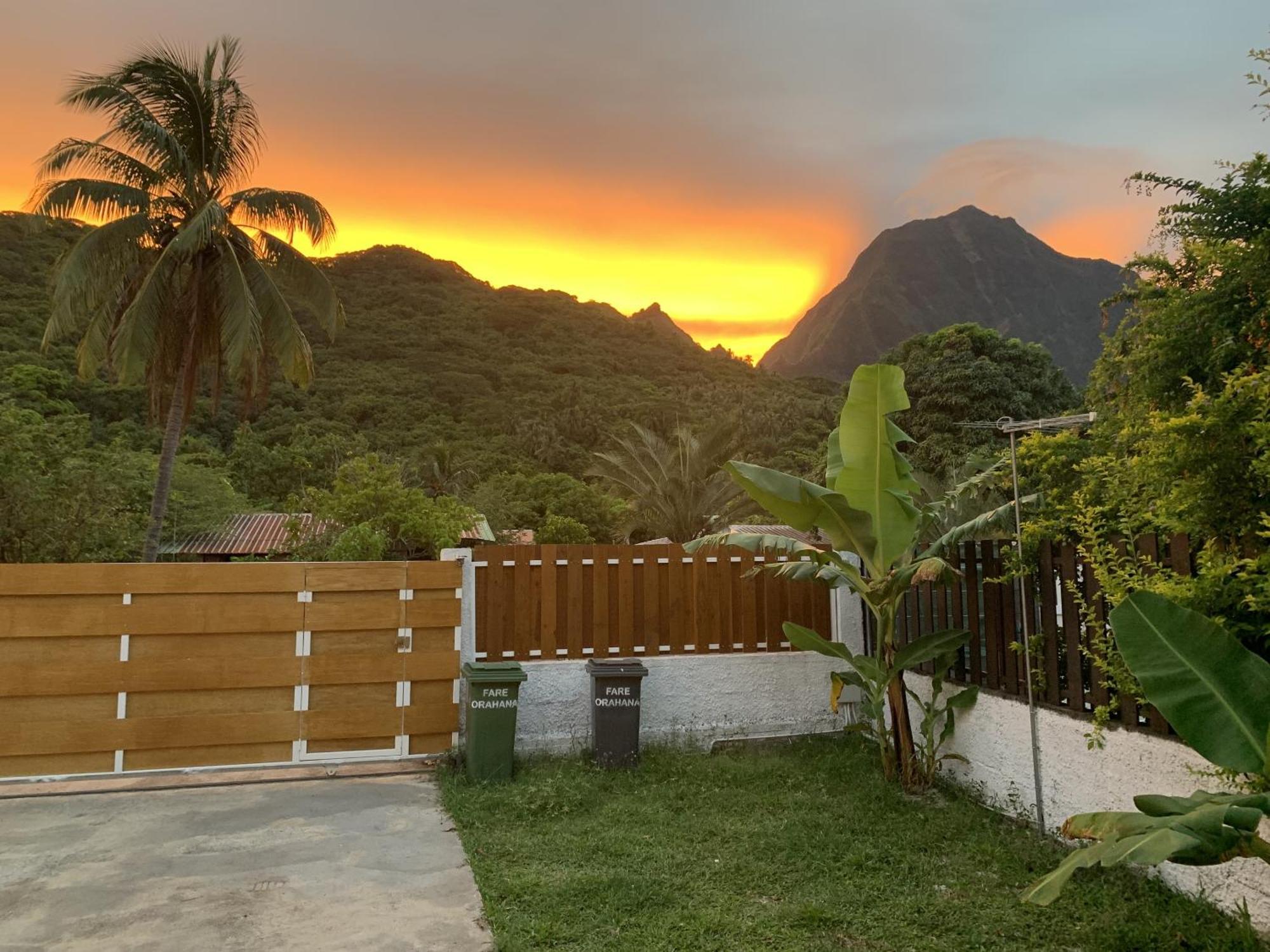Fare Orahana Moorea Afareaitu Esterno foto
